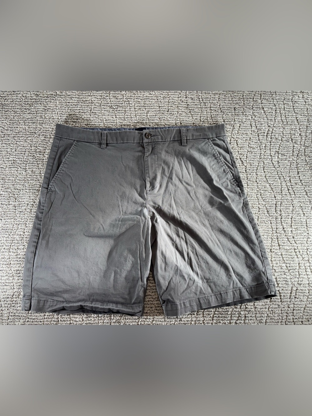 GAP Men’s Size 40 Gray Chino Shorts
